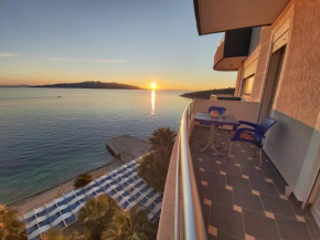 Sunset by the Sea Apartments - Frontbeach